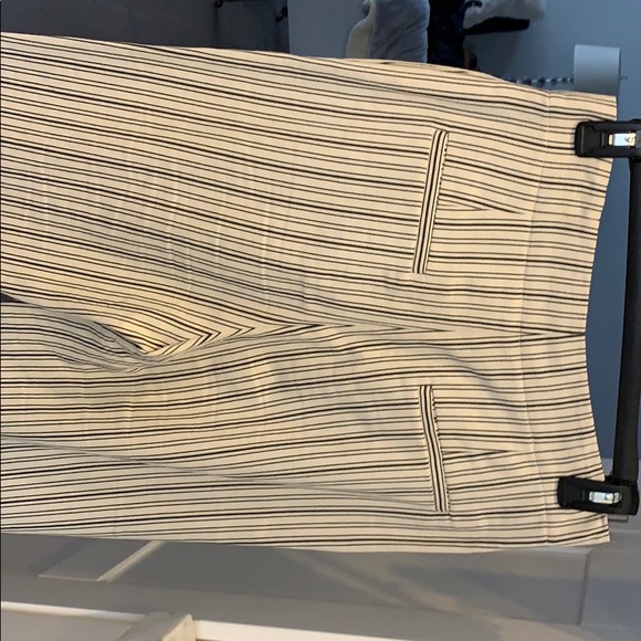 Alice & Olivia crop pants - Picture 2 of 4